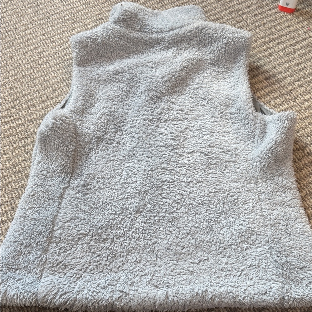 Patagonia Light Gray Fleece Vest - Picture 5 of 5